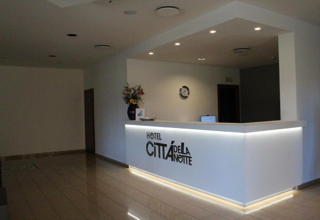 Citta Della Notte Hotel Augusta Buitenkant foto
